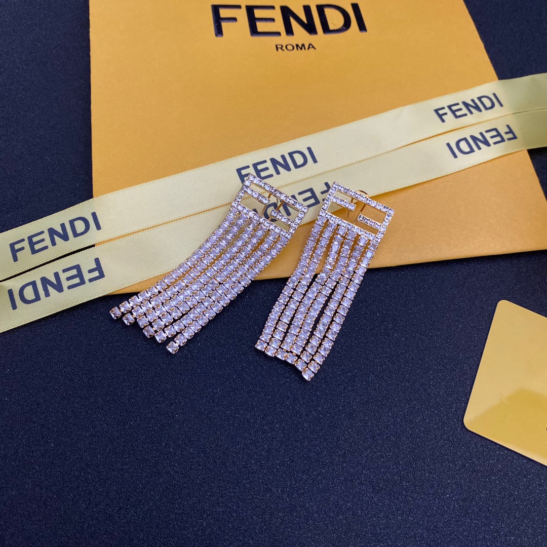 A095  FENDI-earring 107840