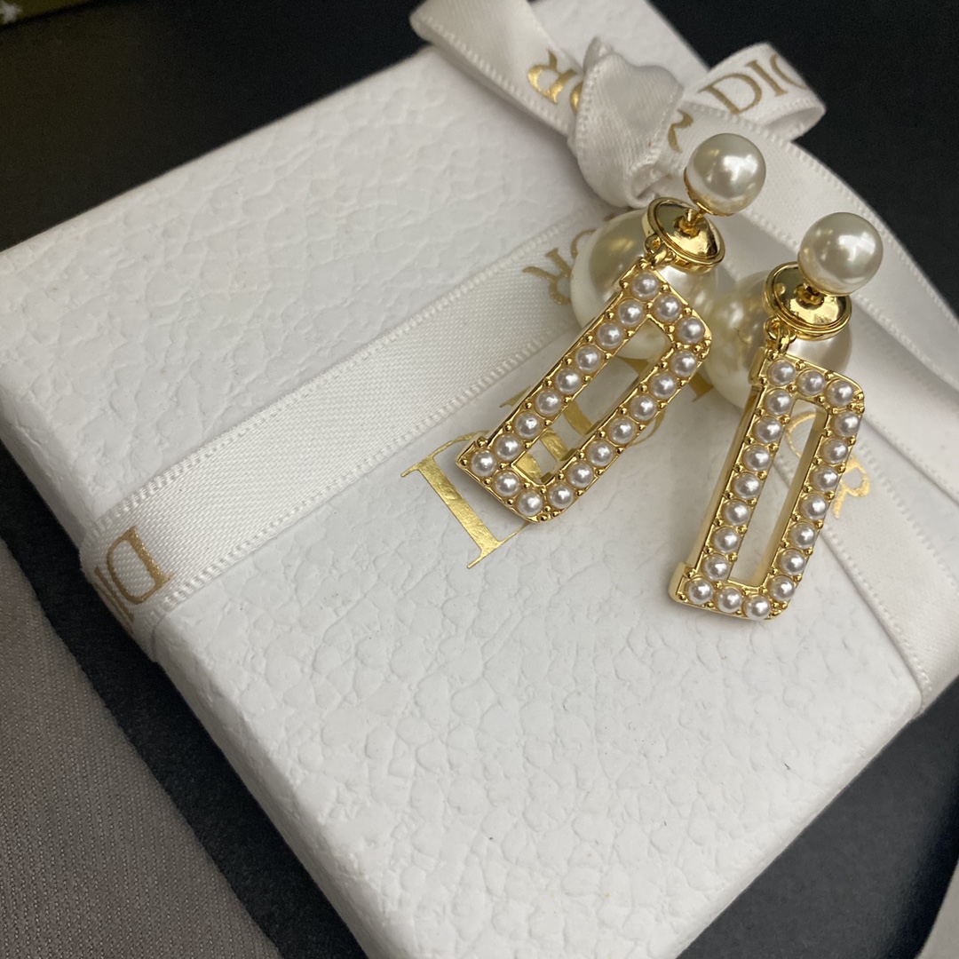 A081 Dior earring 107862