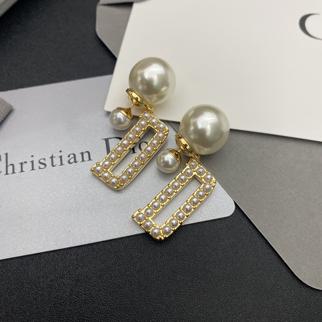 A081 Dior earring 107862