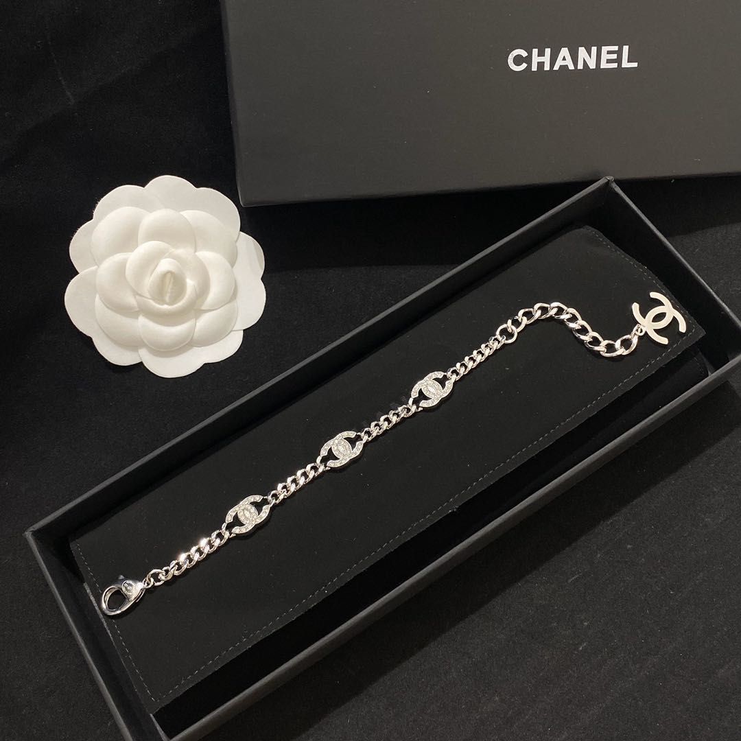 B319 Chanel bracelet 107874
