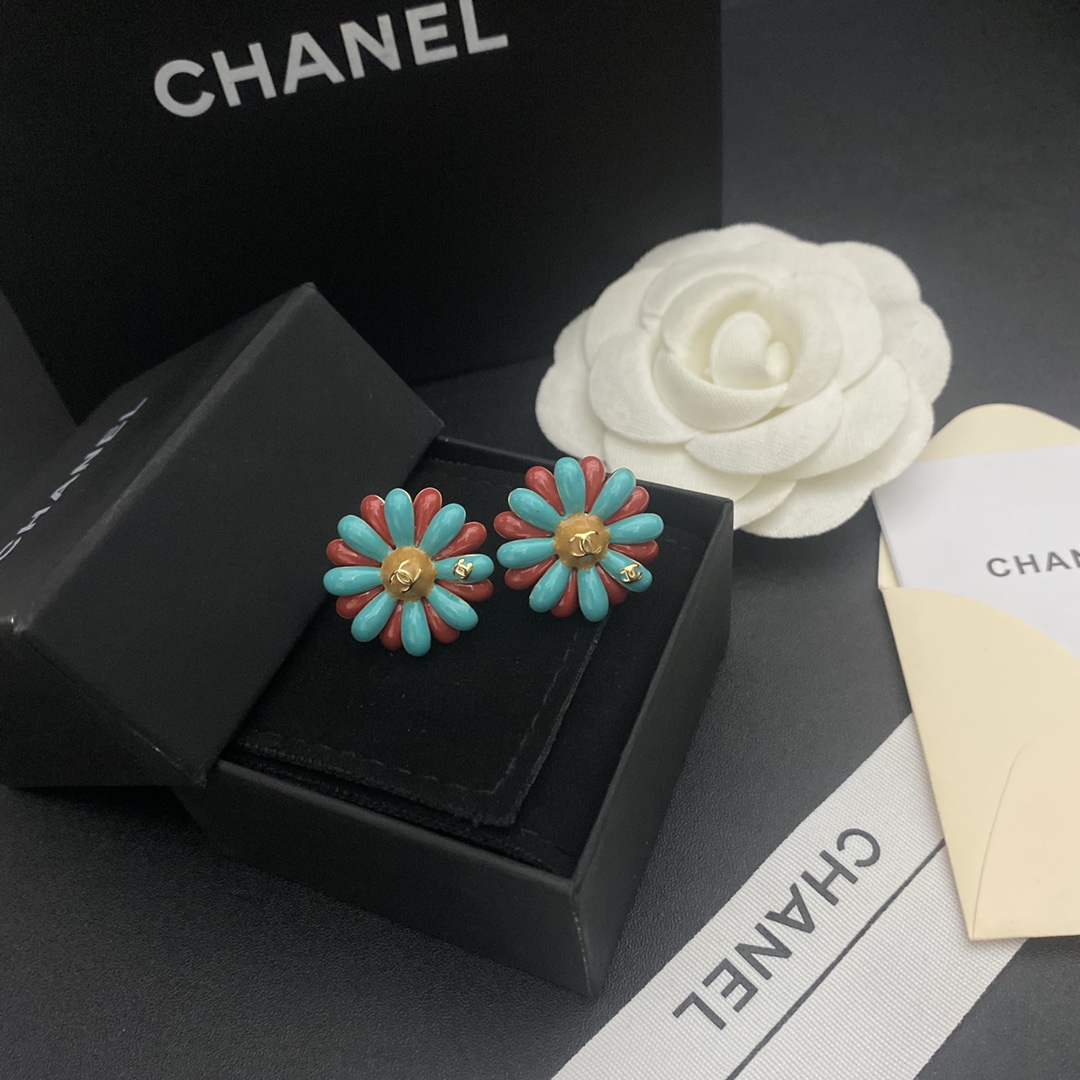 A419  Chanel earring 107890
