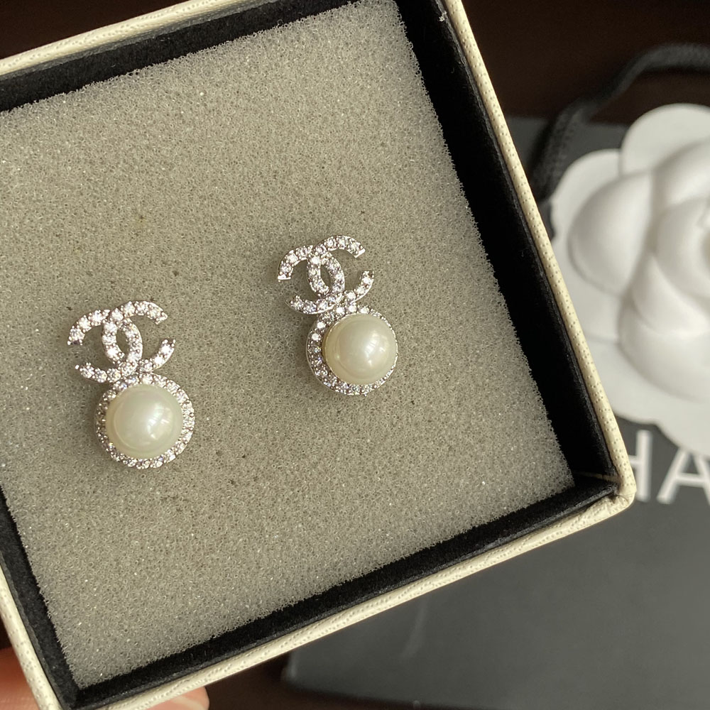 A518  Chanel earring 107891