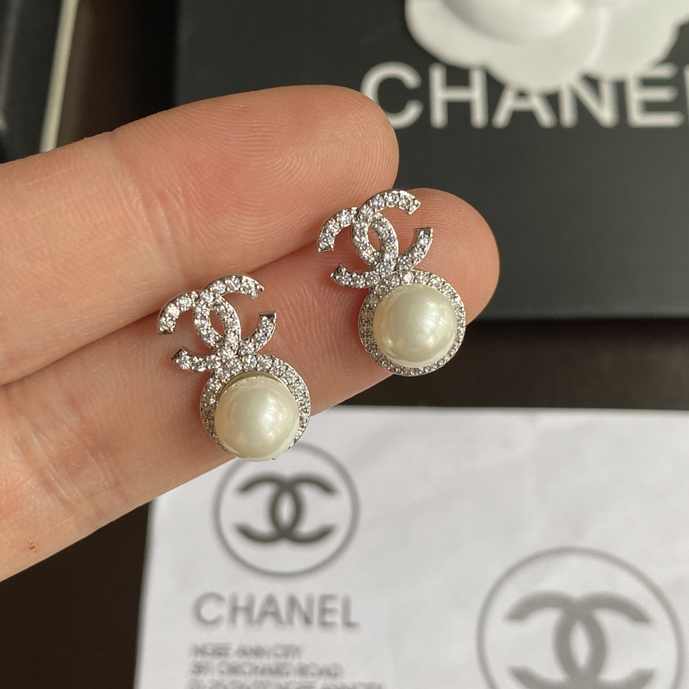 A518  Chanel earring 107891