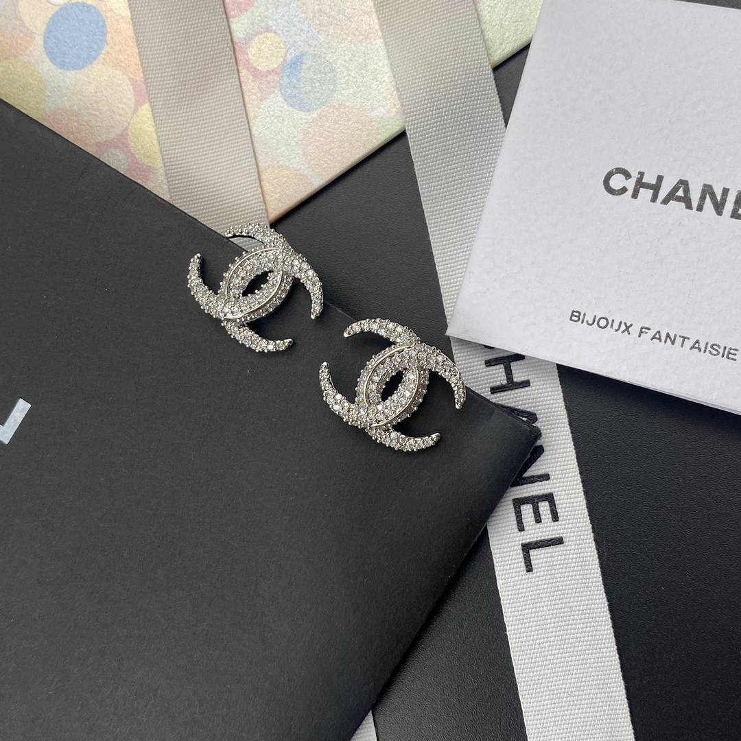A181 chanel earring 107910