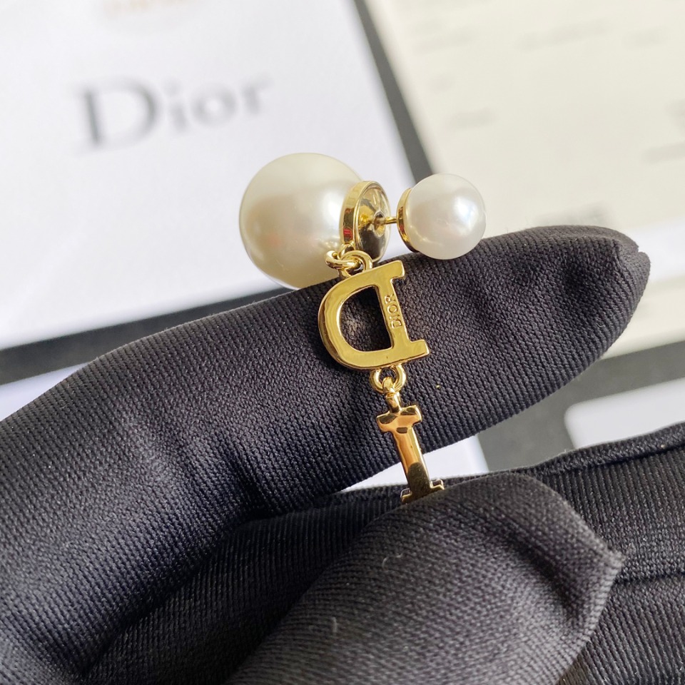 A714 Dior earring 107917