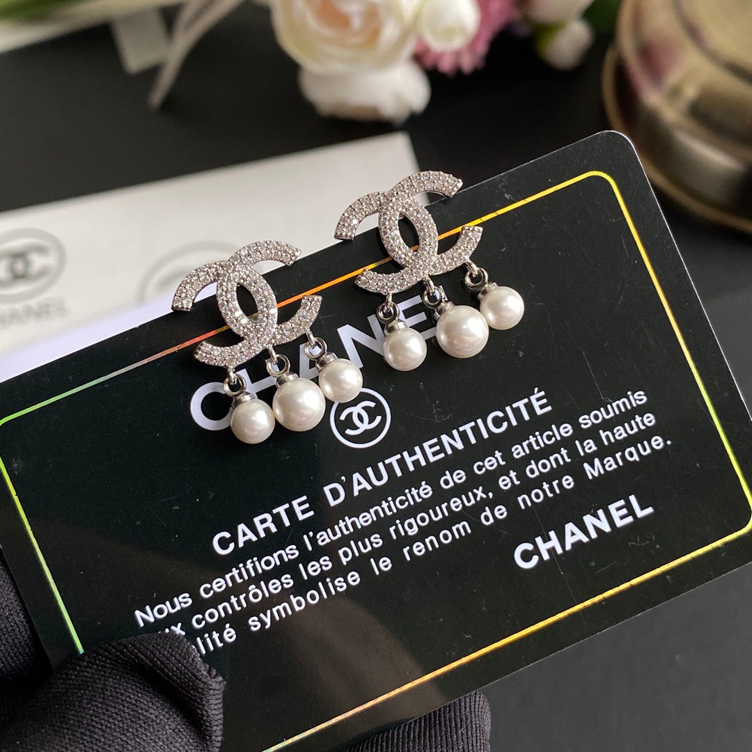 A531  Chanel earring 107934