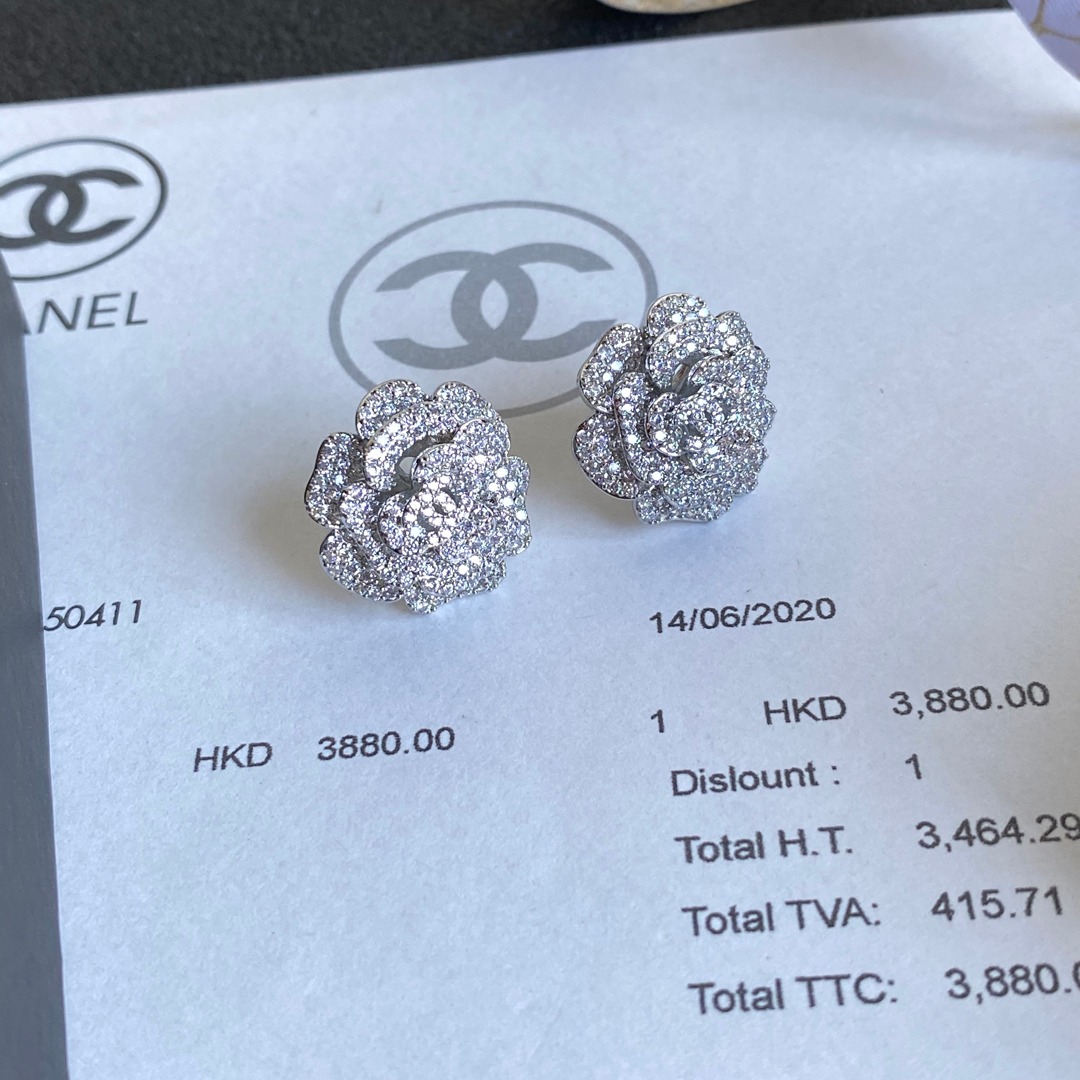 A416   Chanel earring 107935
