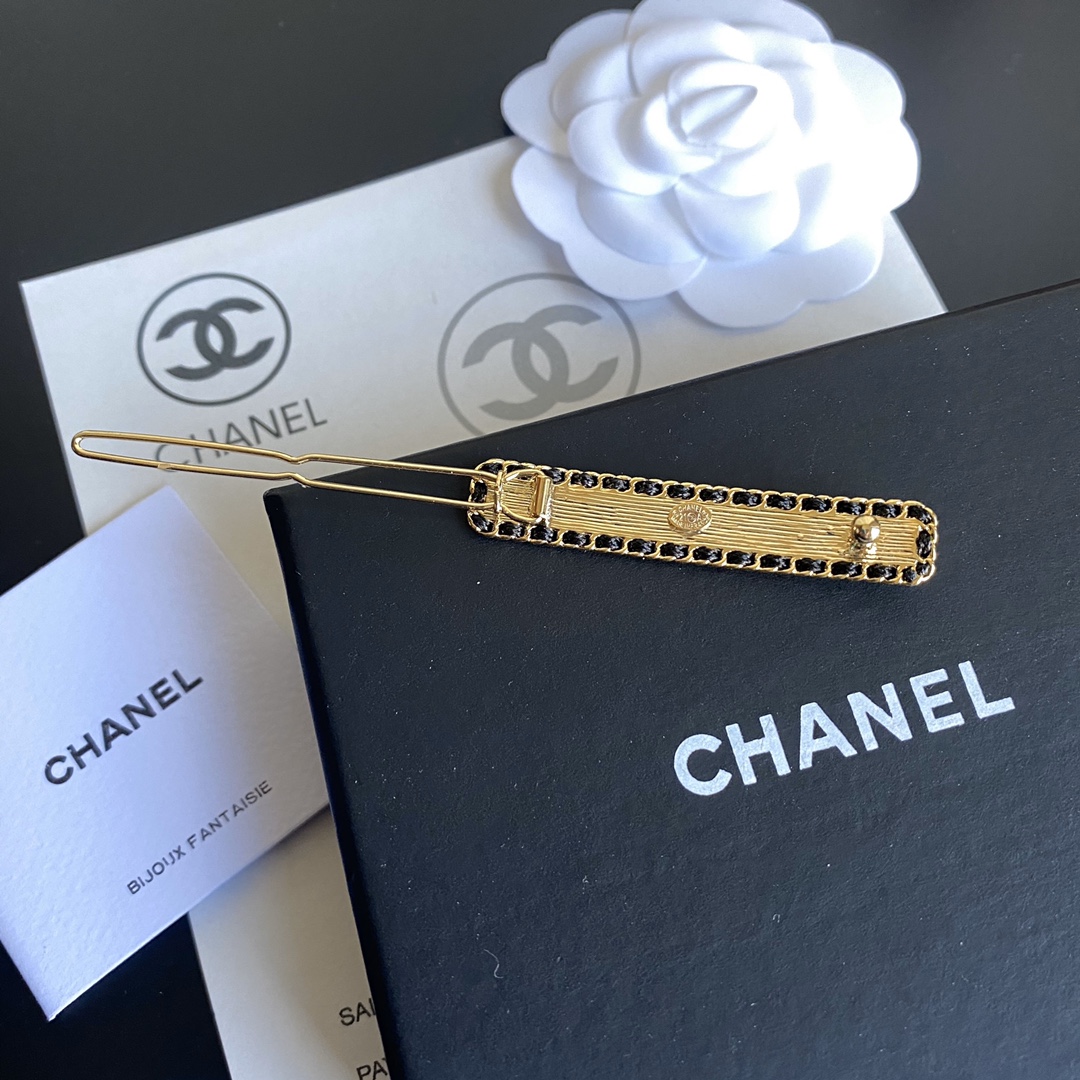 FS7020  Chanel hairclip 107938