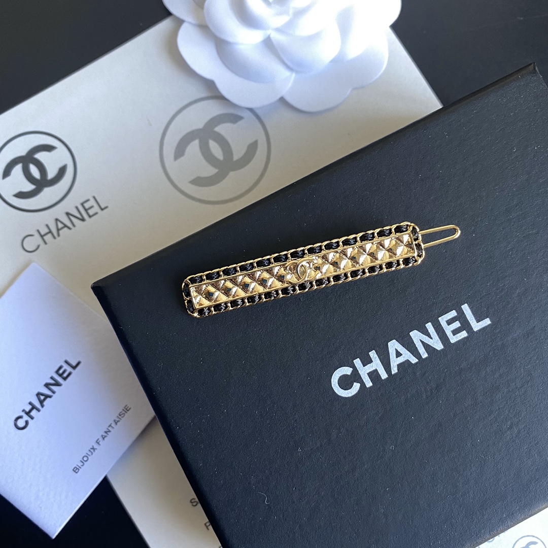 FS7020  Chanel hairclip 107938