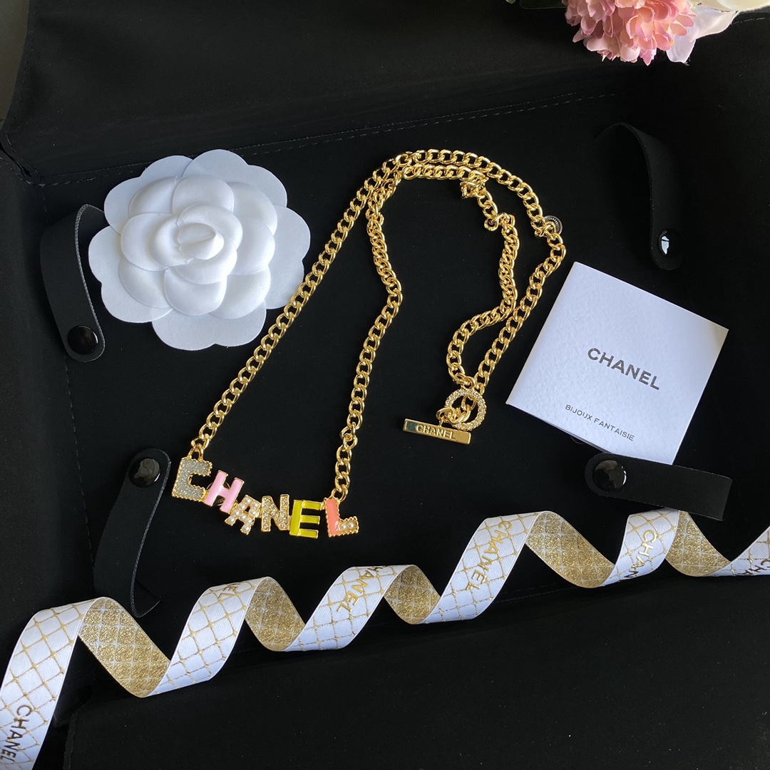B321 Chanel necklace 107939