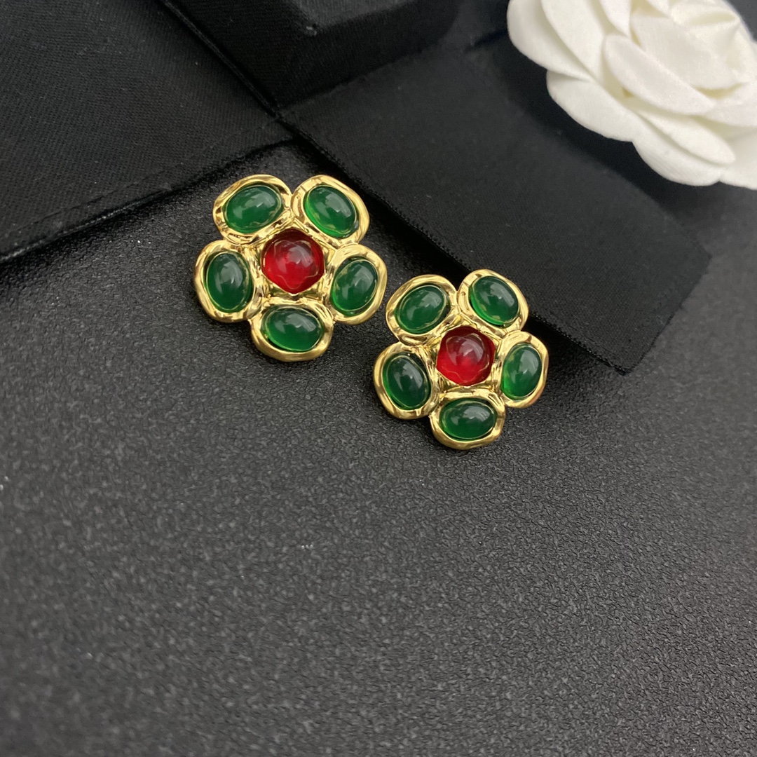 A127  Chanel earring 107948