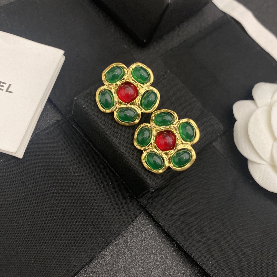 A127  Chanel earring 107948