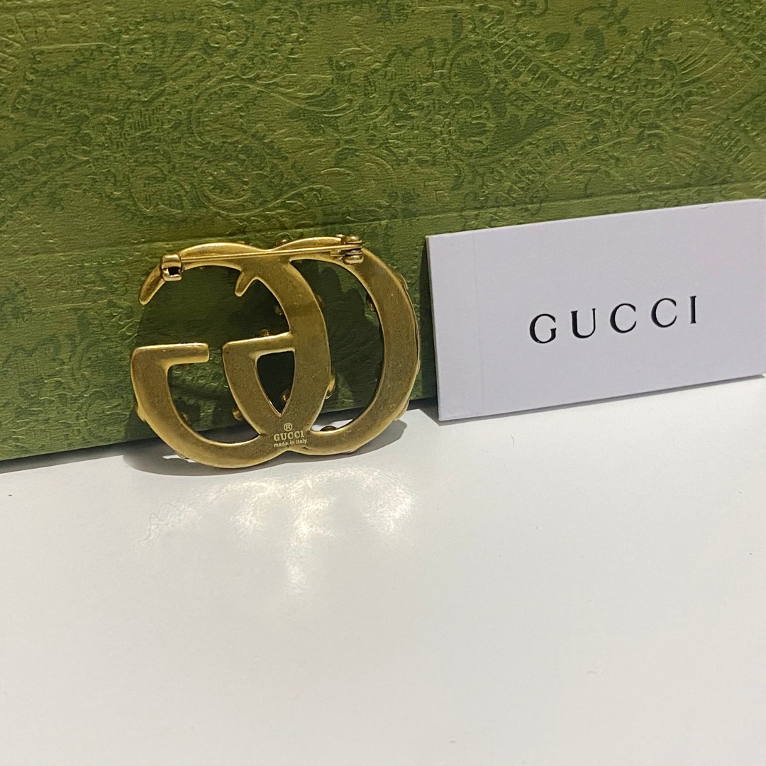 C027 Gucci brooch 107978