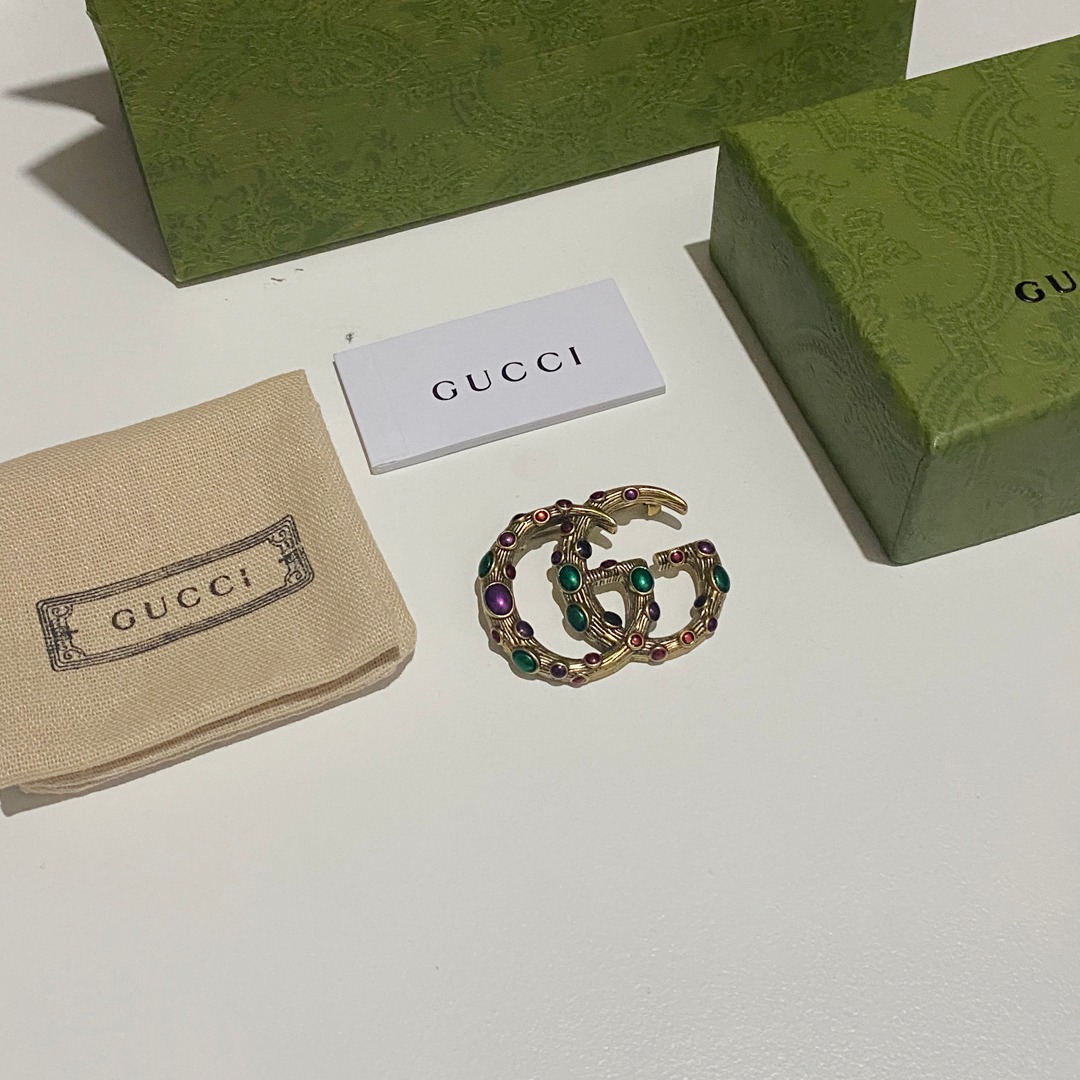 C027 Gucci brooch 107978