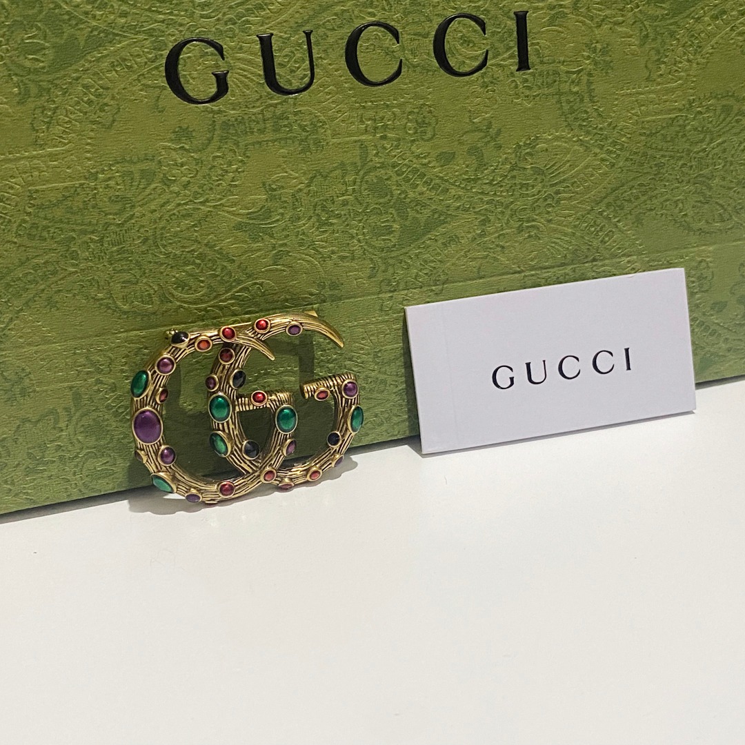 C027 Gucci brooch 107978