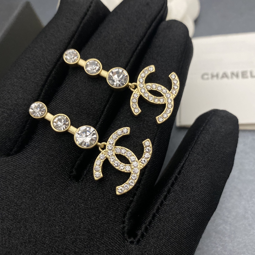 A780 Chanel earring 107980
