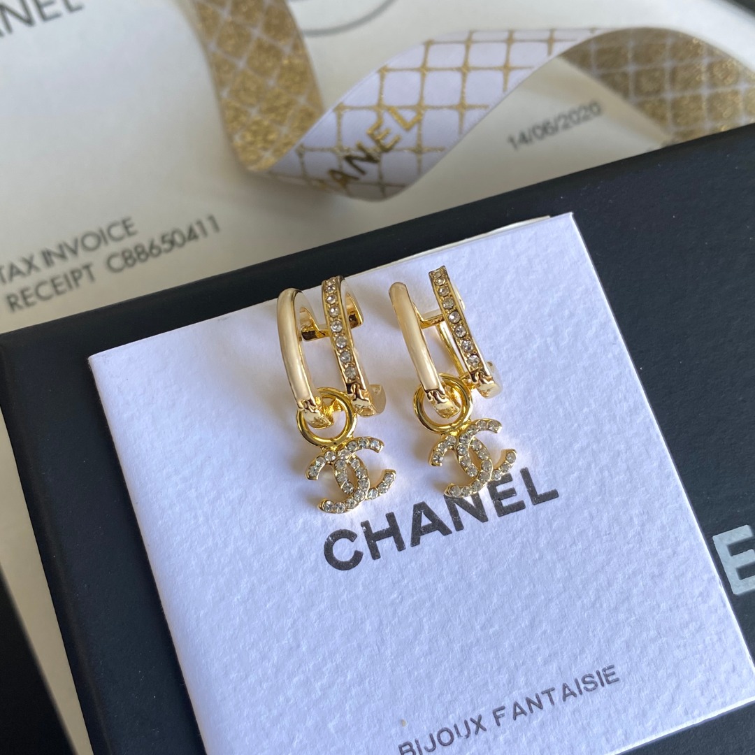 A782 Chanel earring 108003