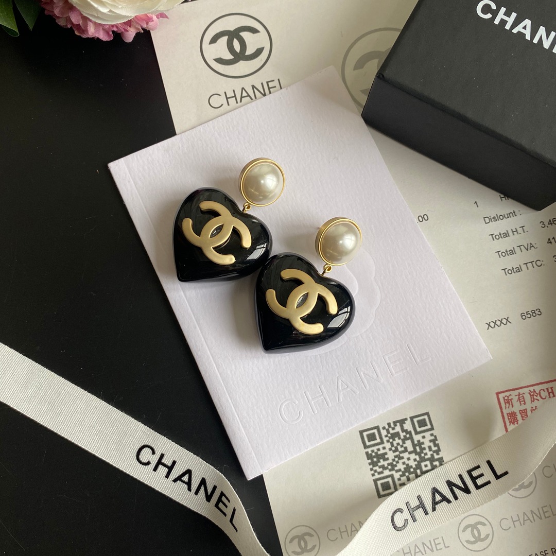 A360 Chanel earring 108004