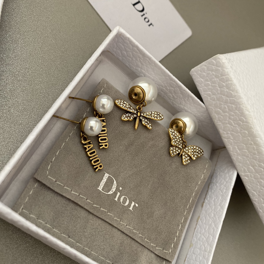 A807 Dior earring 104464