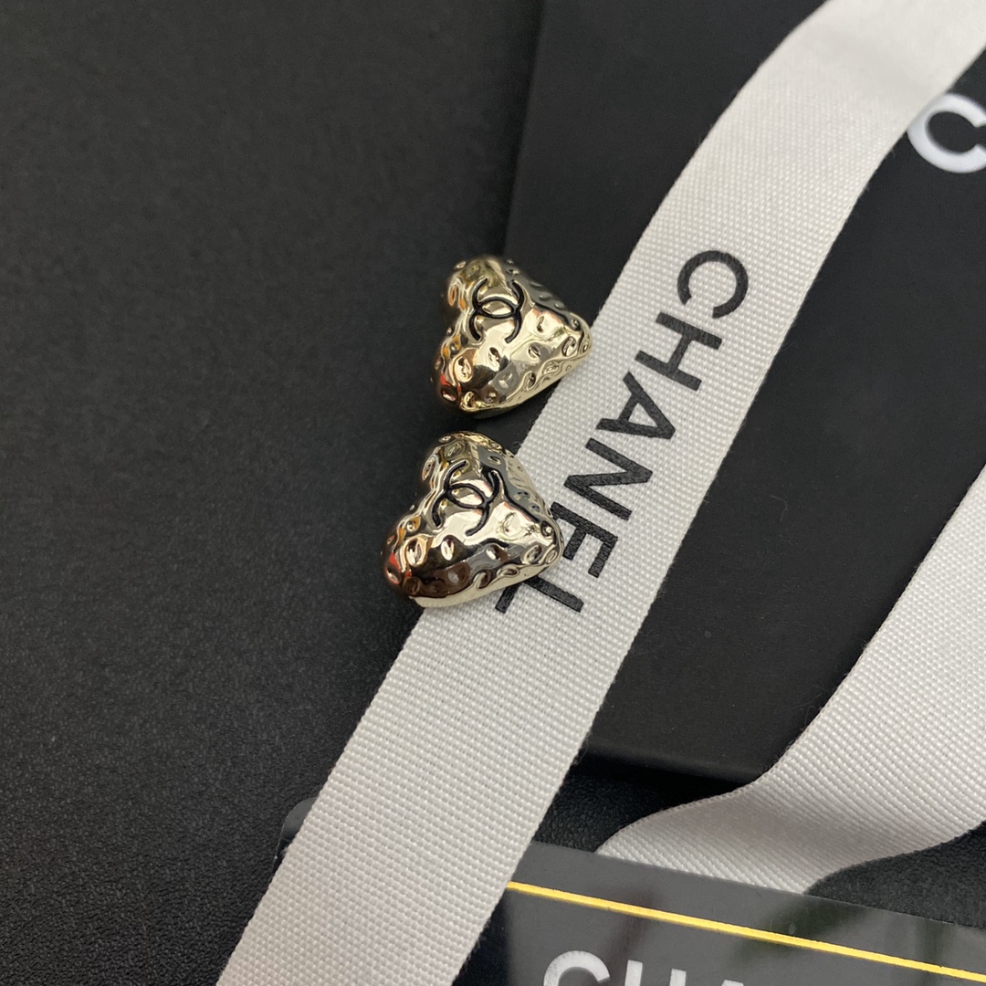 A253 Chanel earring 108009