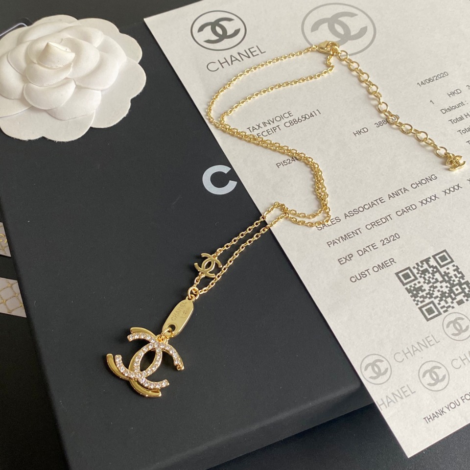 B206  Chanel necklace 108012
