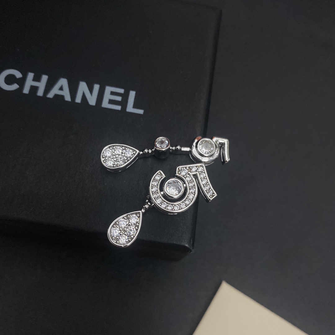 A294 Chanel earring 108015