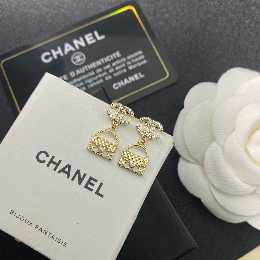 A412 Chanel earring 108026