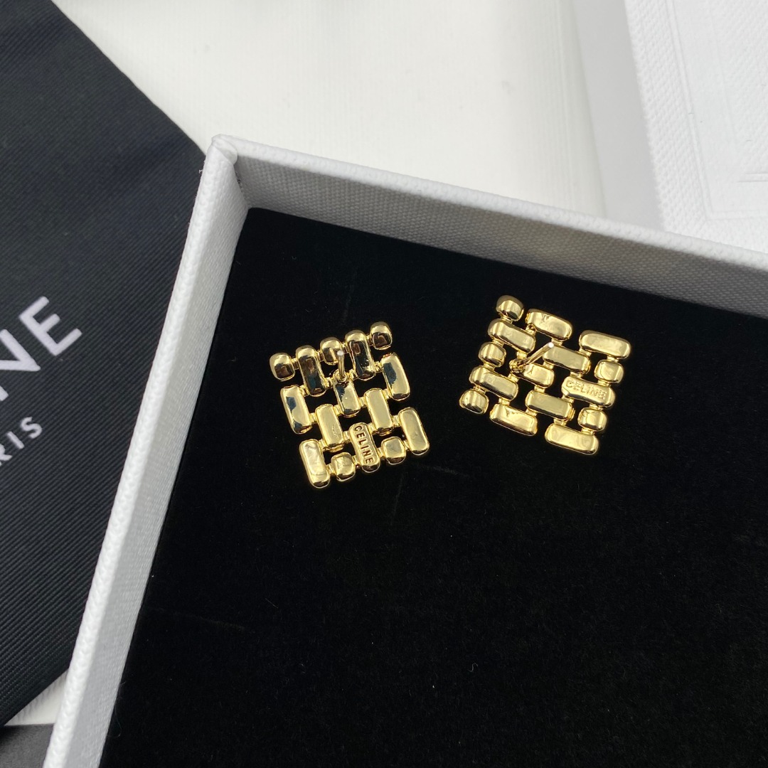 A646  Celine earring 108030