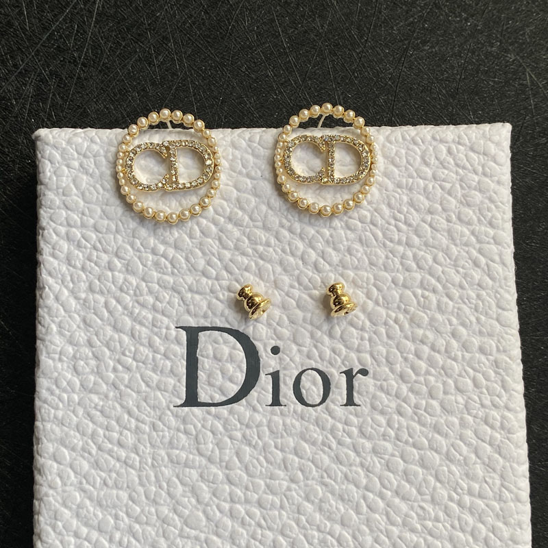 A451 gold Dior earring 108034