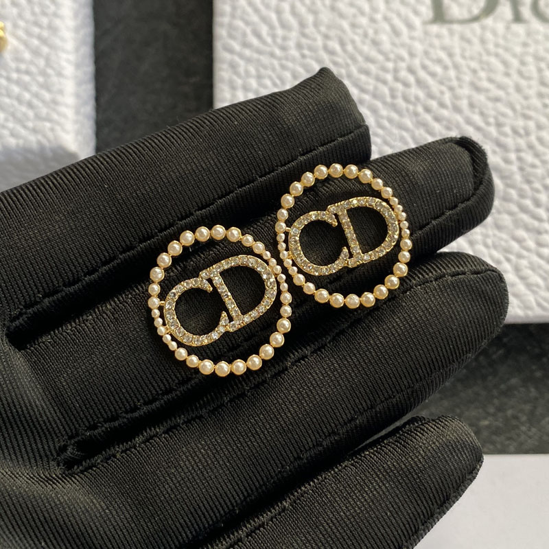 A451 gold Dior earring 108034