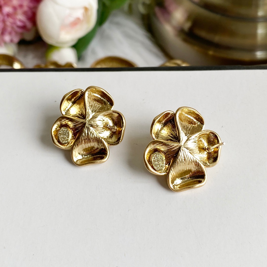 A465  Chanel earring 108041