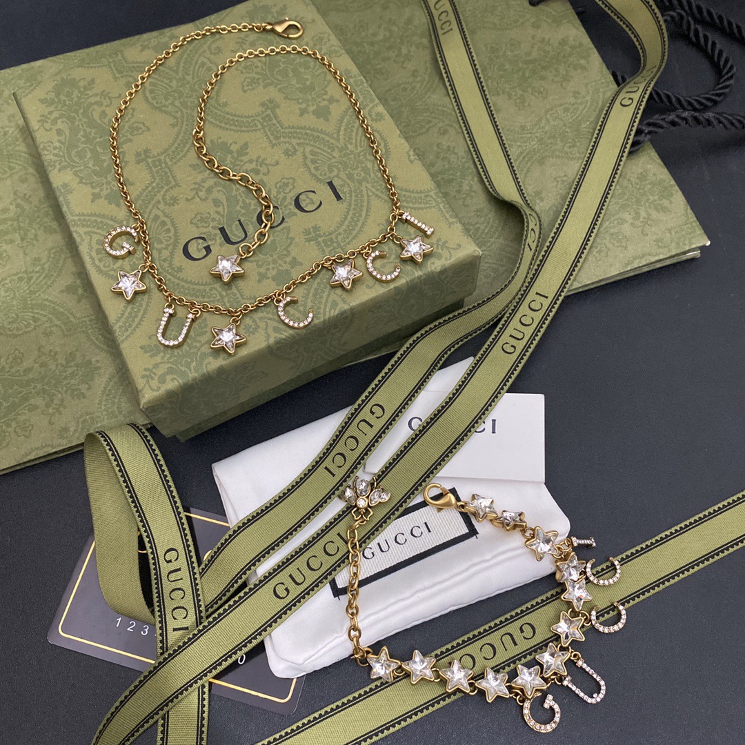 B286  Gucci bracelet 108046