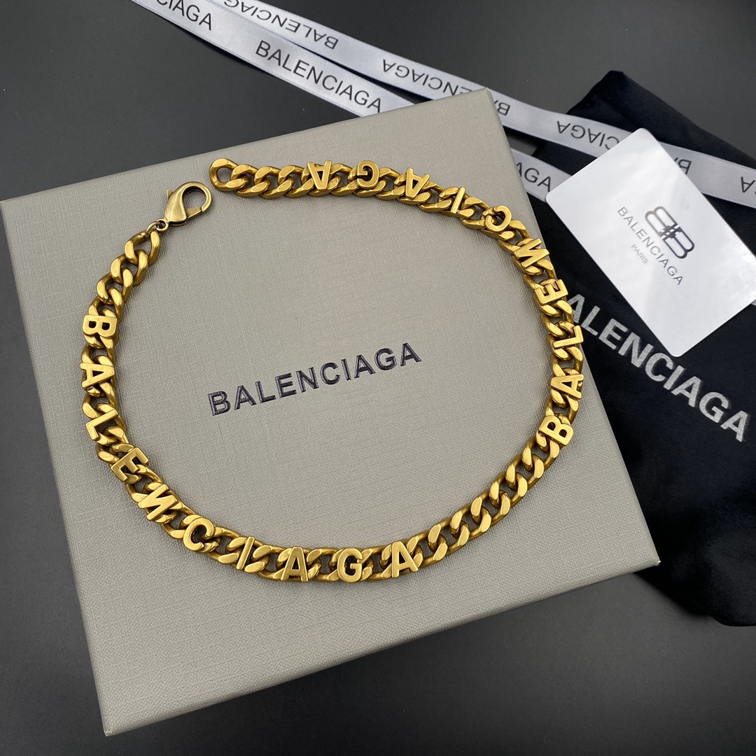 B096  Balenciage necklace 108060