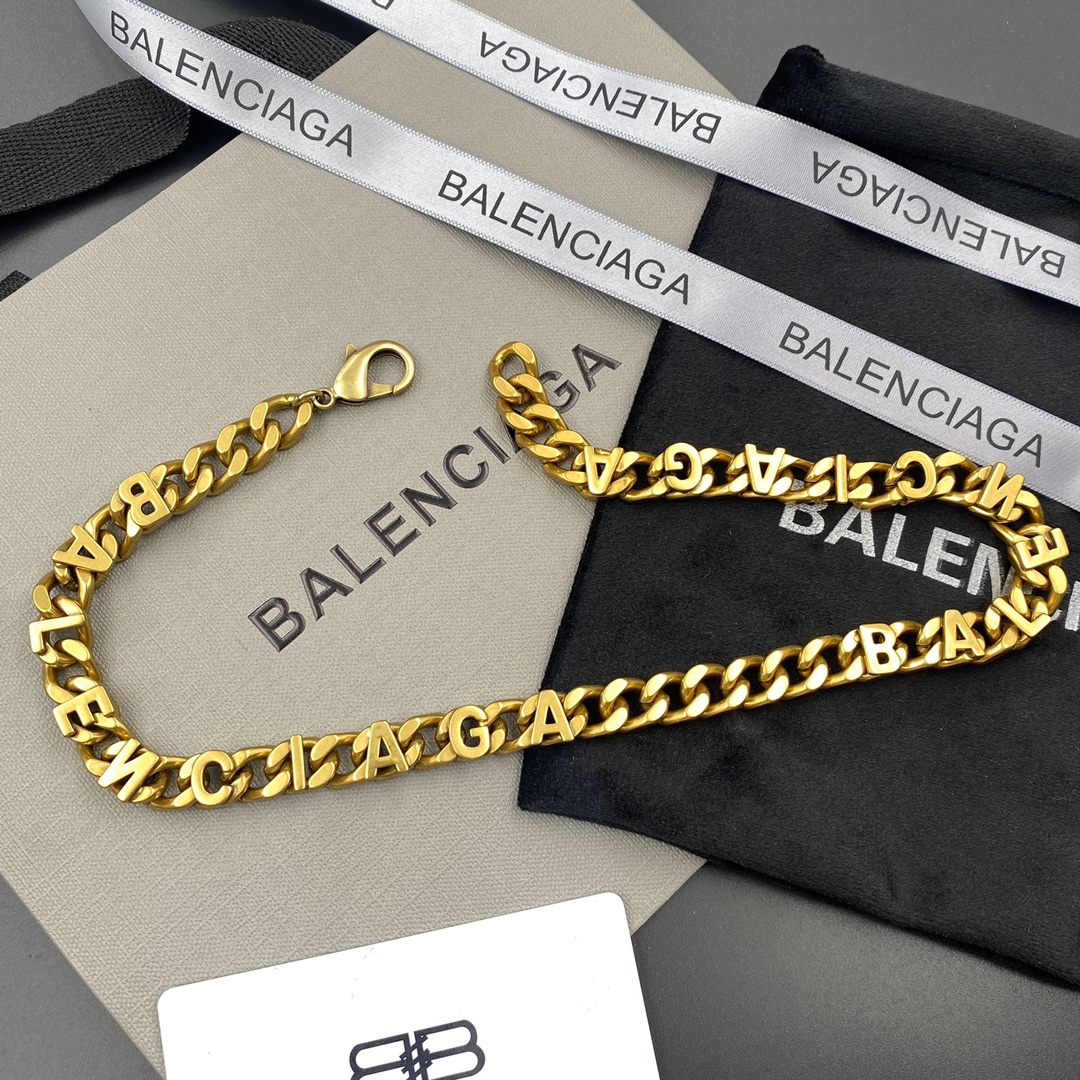 B096  Balenciage necklace 108060