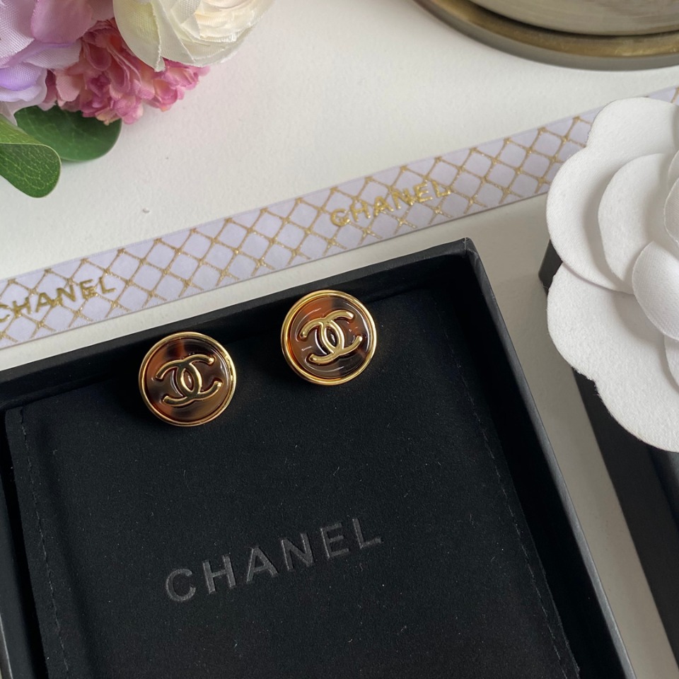 A102 Chanel earring 108070