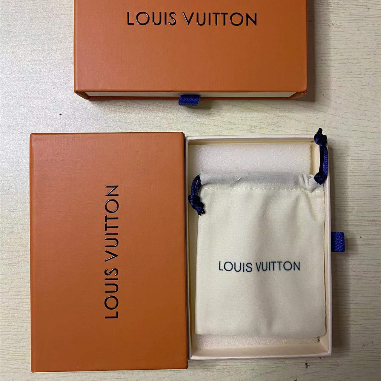 LV jewelry box+dust bag 1 set