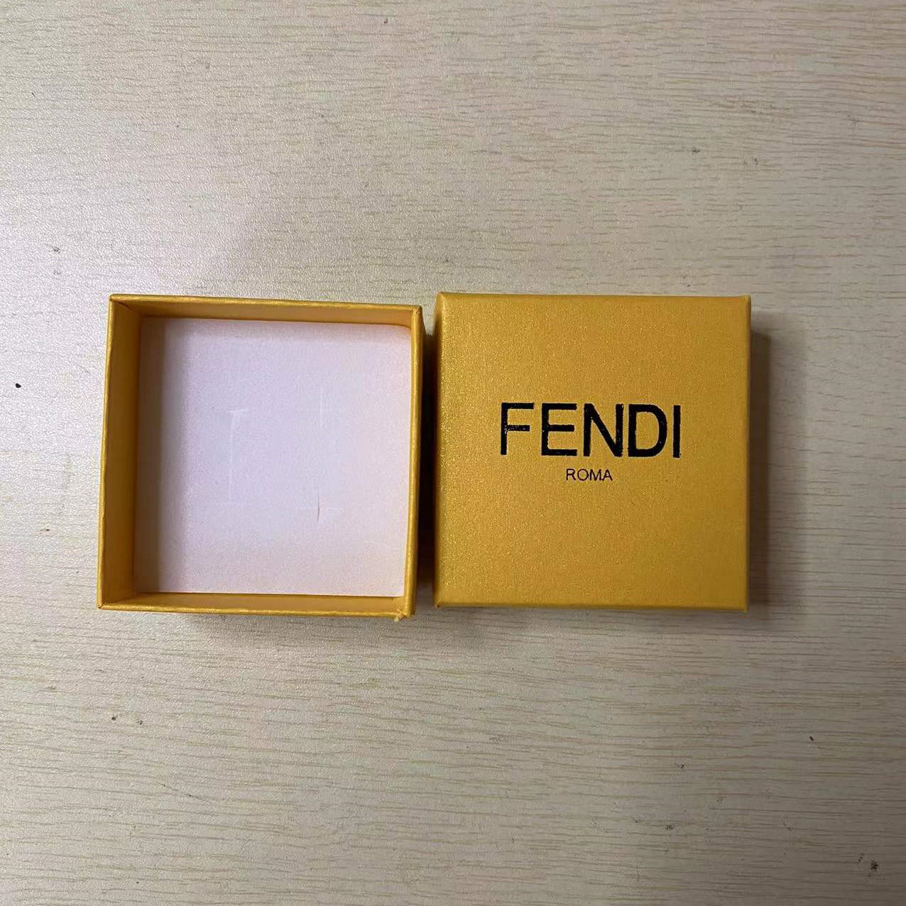 Fendi jewelry box 1pcs