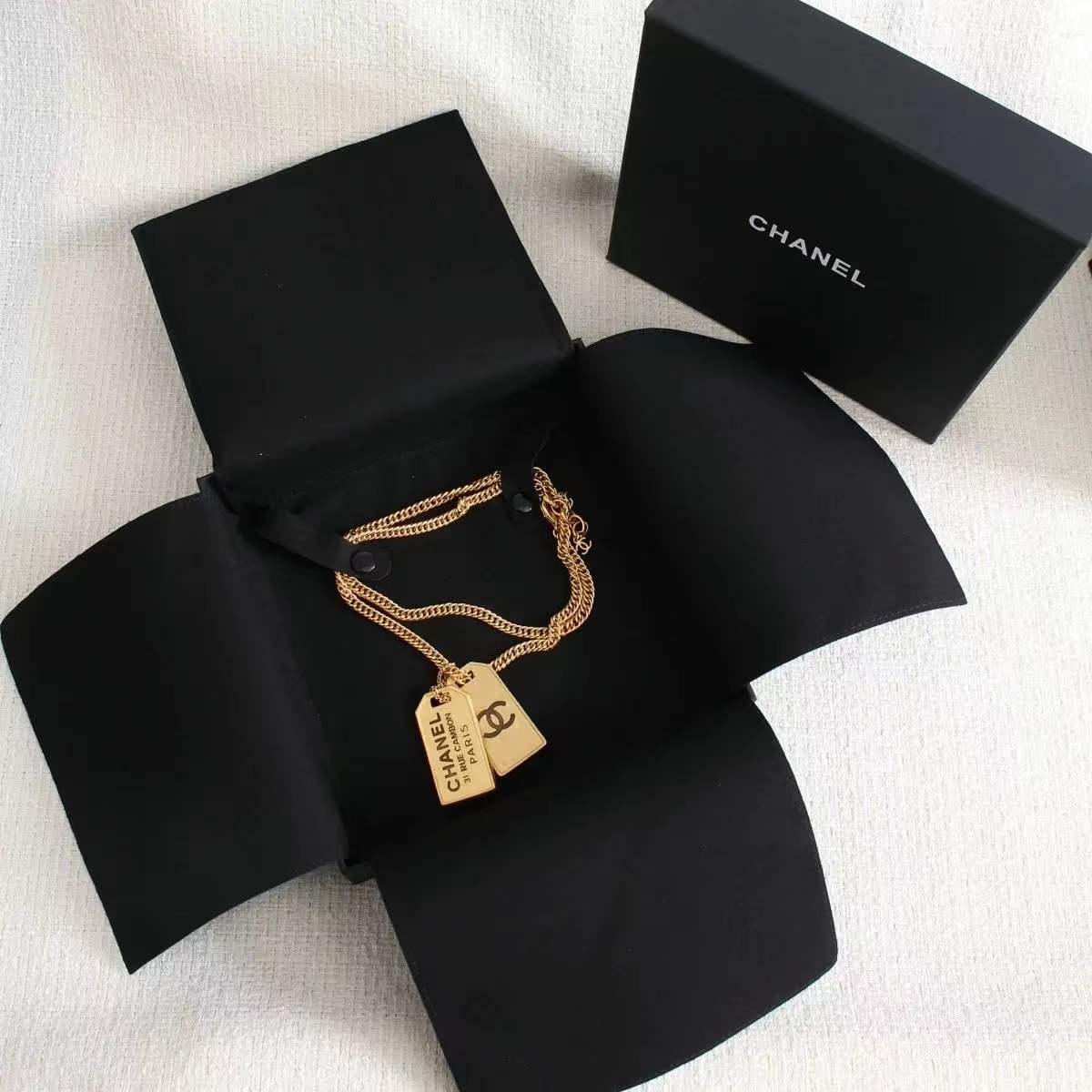 1:1 Chanel bracelet/necklace box 1pcs