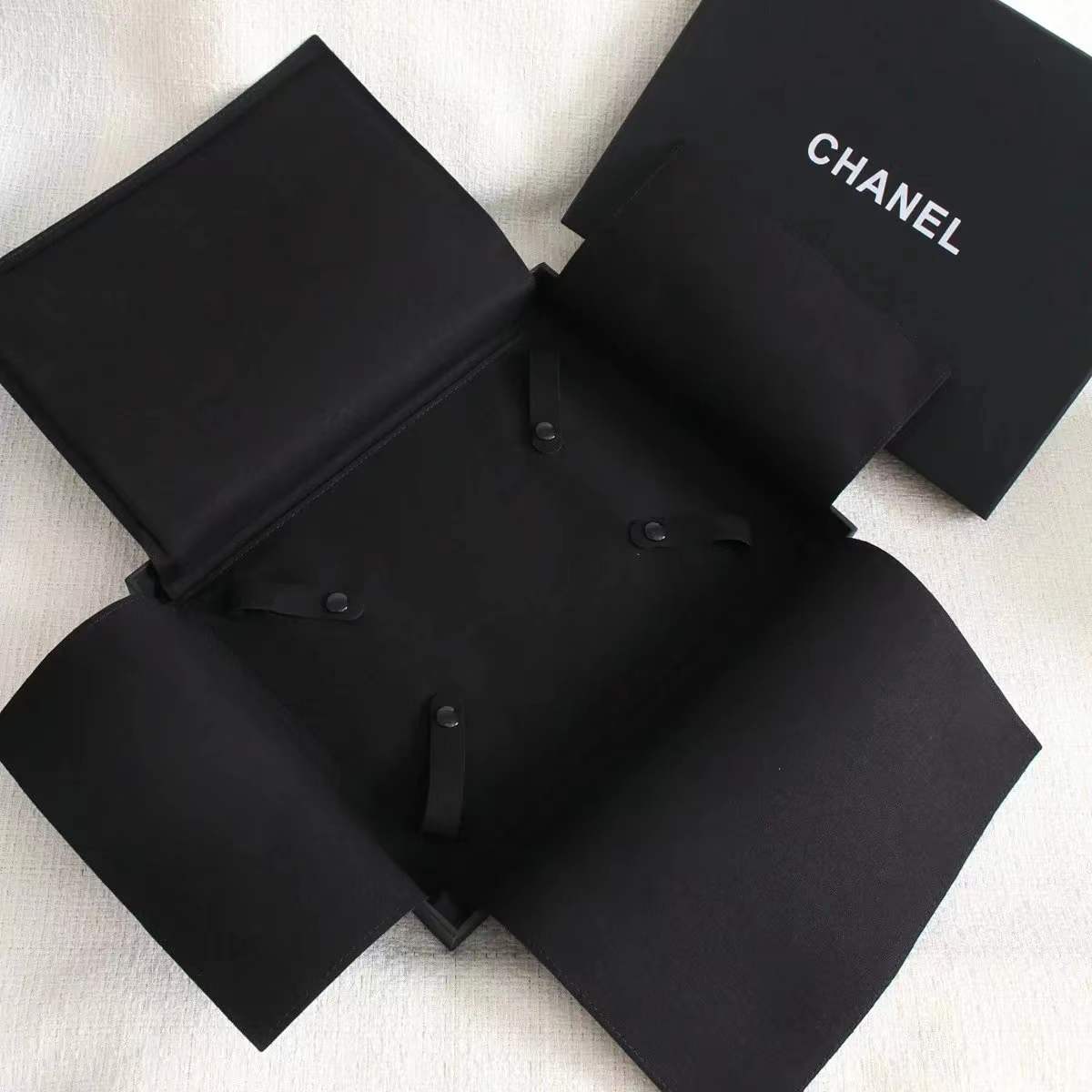 1:1 Chanel long necklace box 1pcs