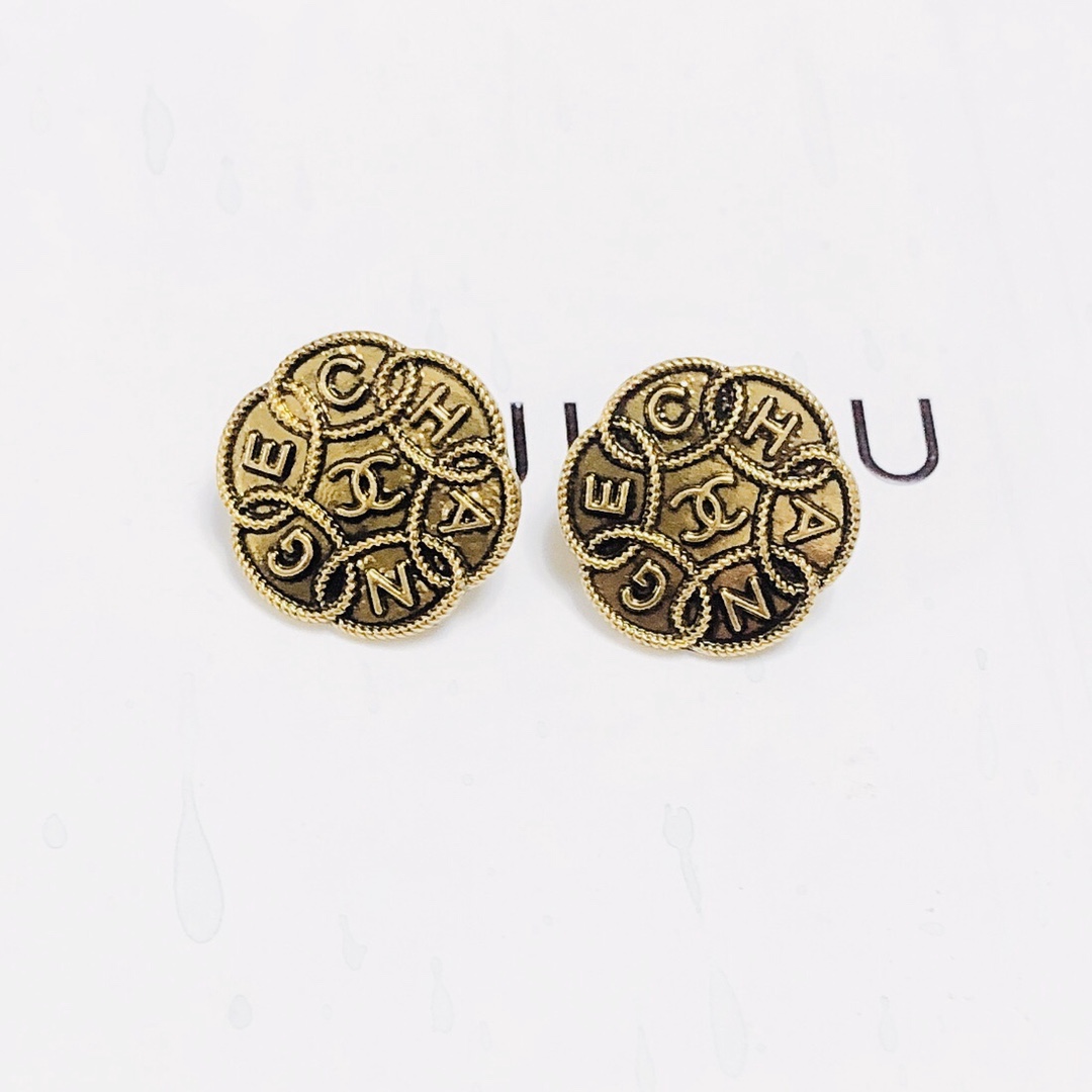 Chanel earring 108377