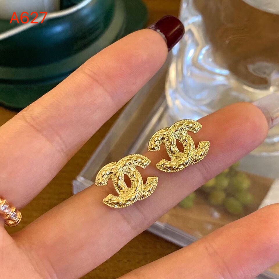 Chanel earring 108378