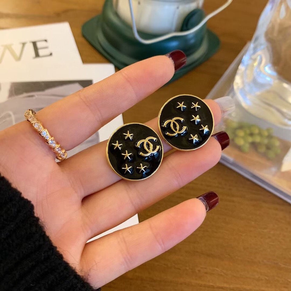 Chanel earring 108379