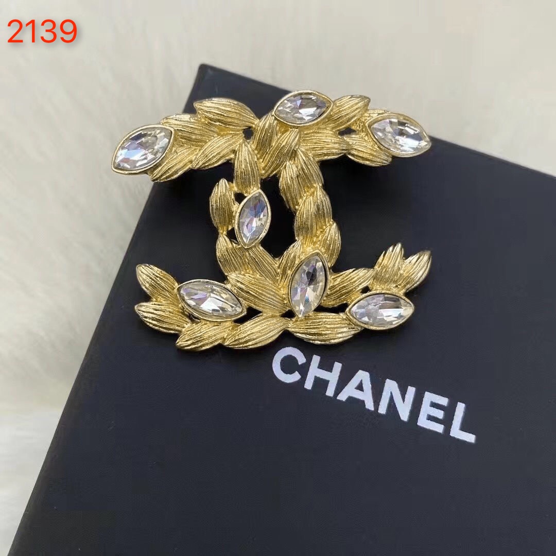 Chanel brooch 108391