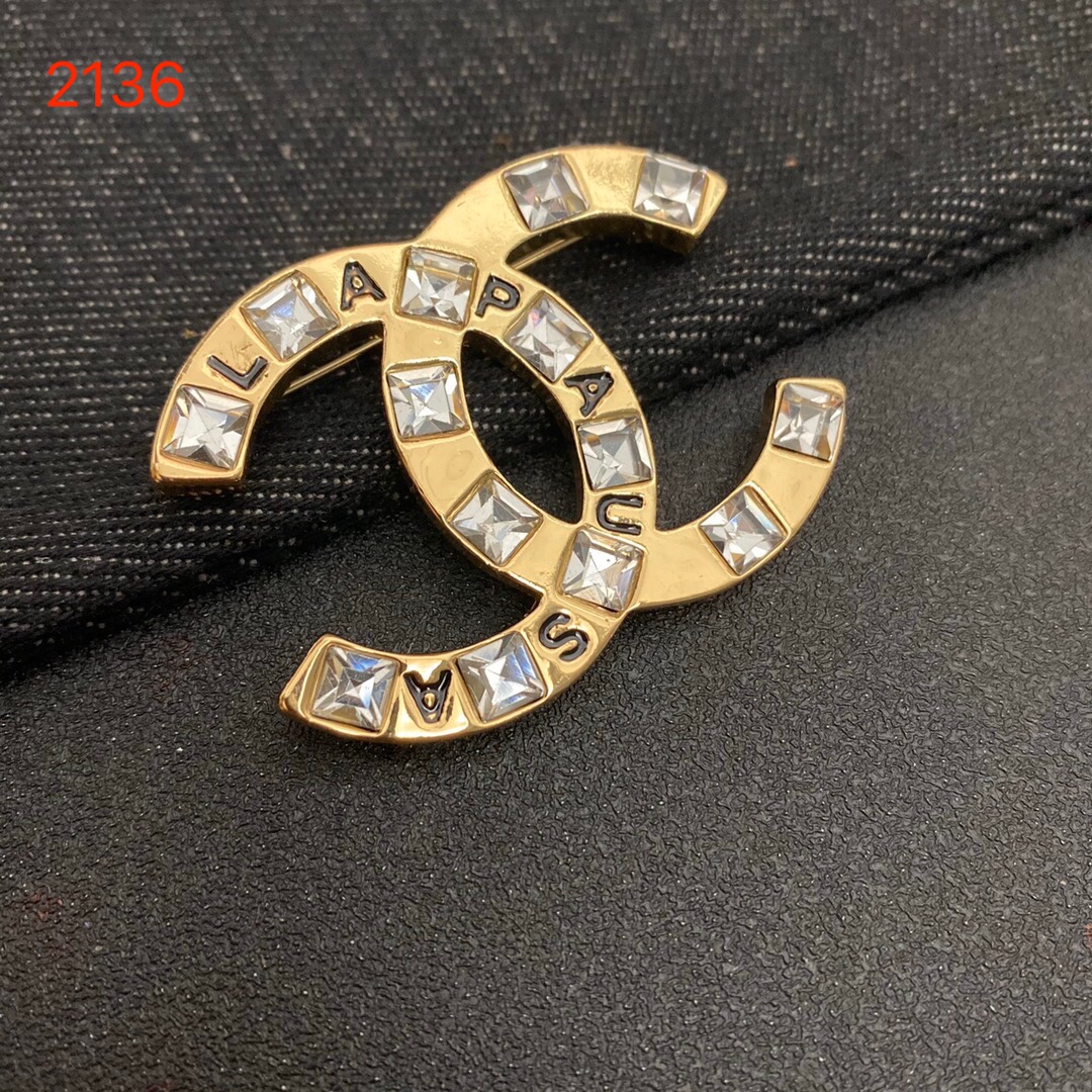 Chanel brooch 108393