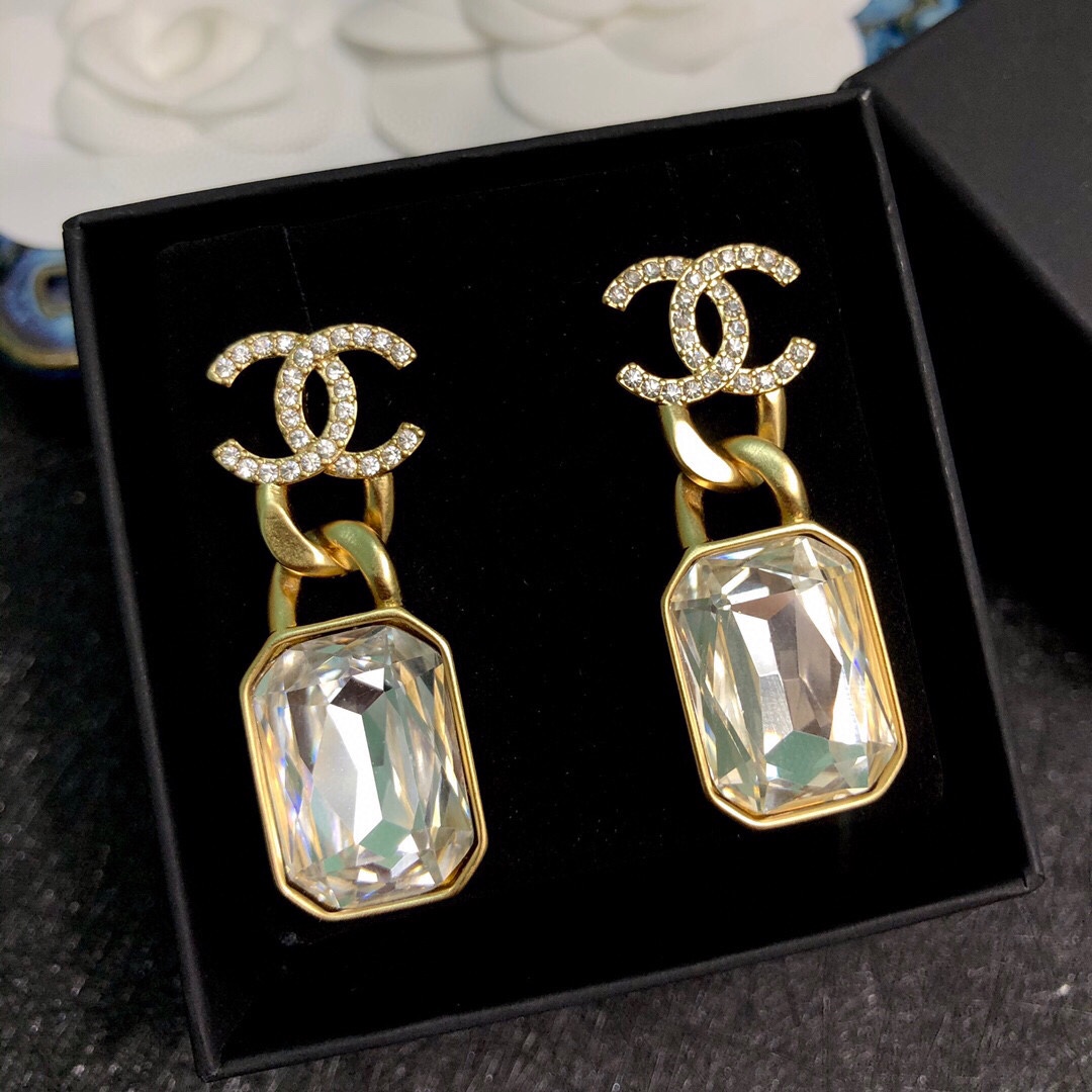 Chanel earring 108425