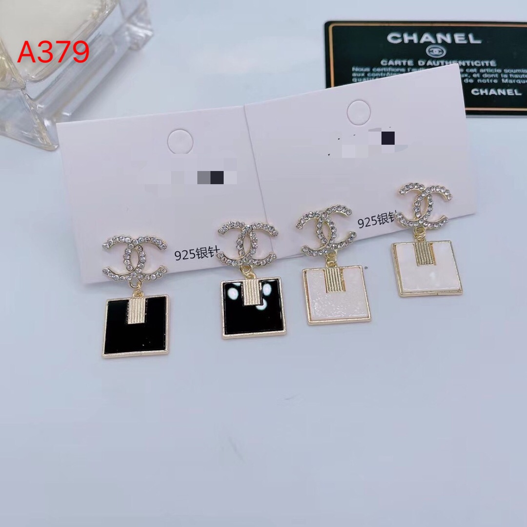 Chanel earring 108426