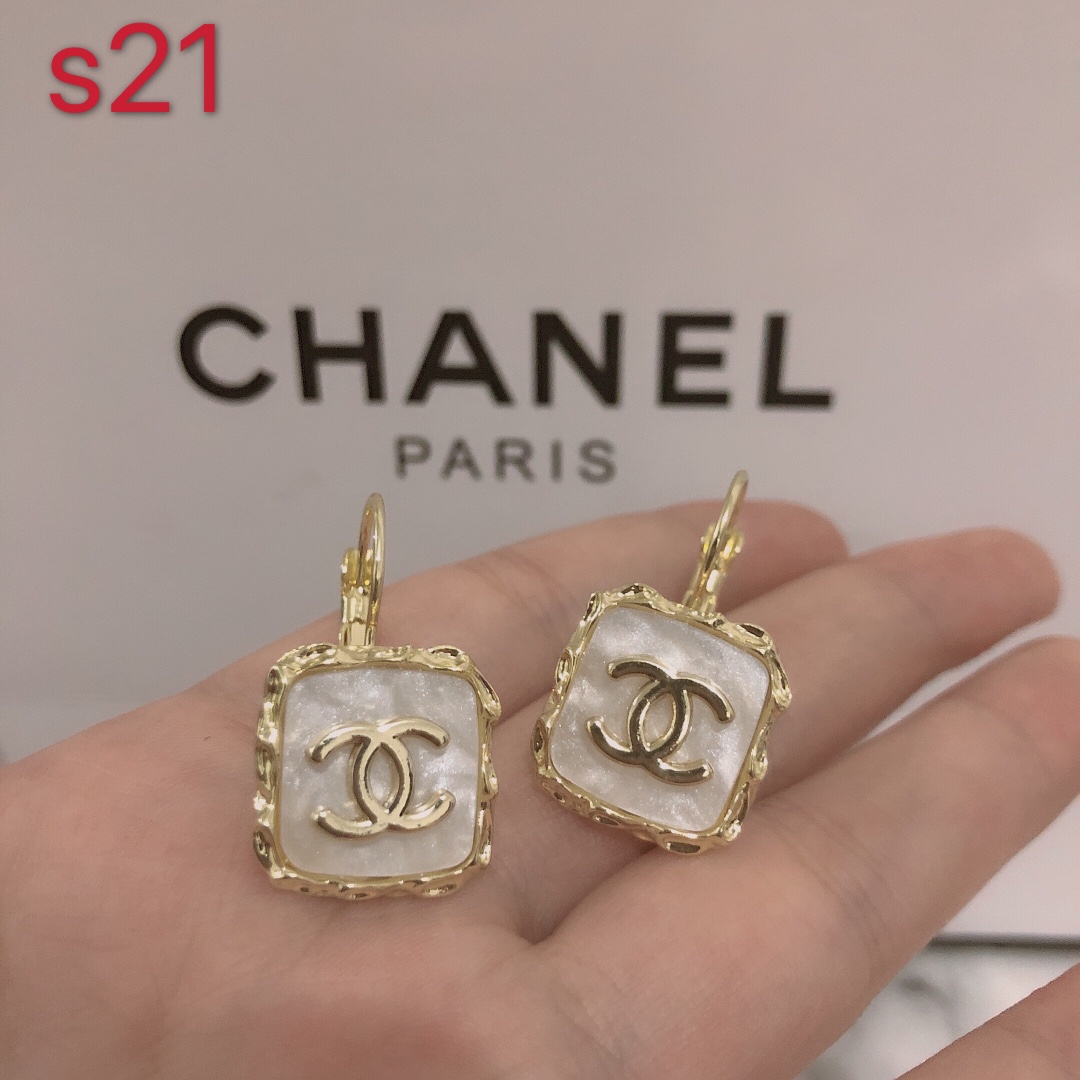 Chanel earring 108446