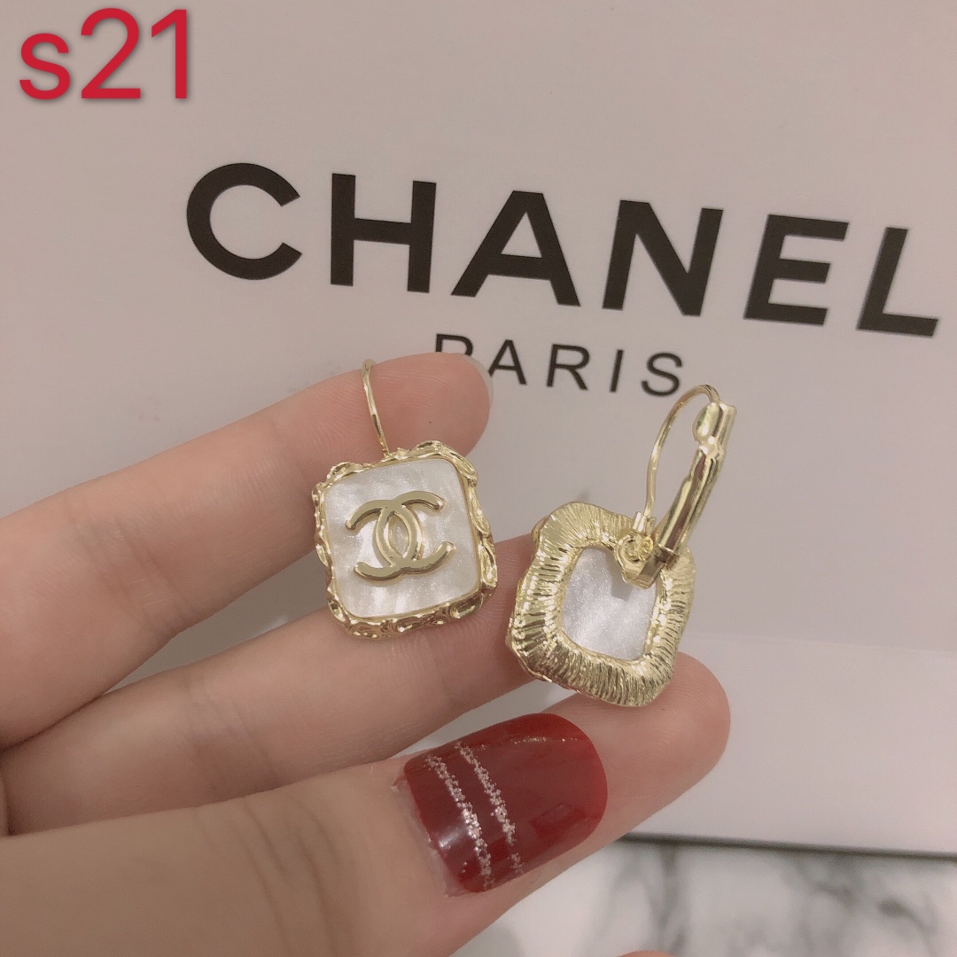 Chanel earring 108446