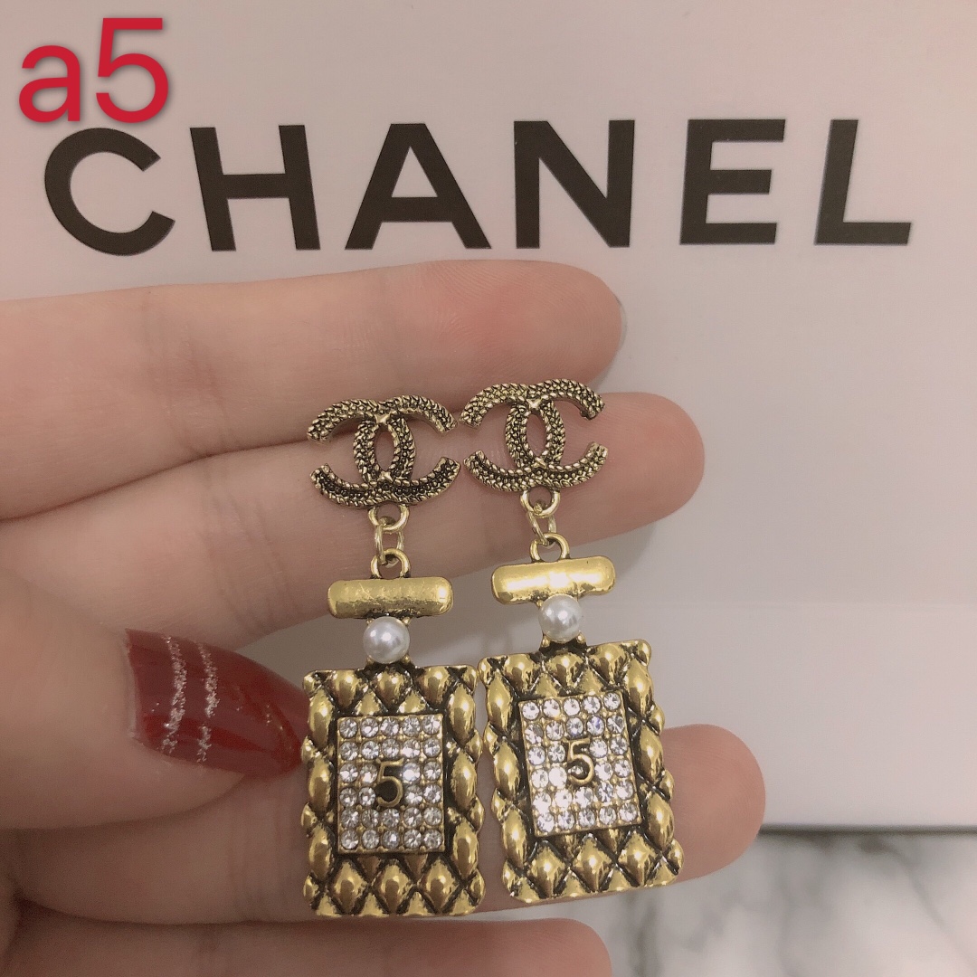 Chanel earring 108457