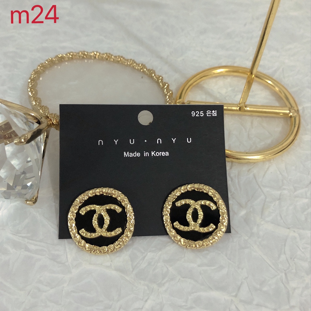 Chanel earring 108461